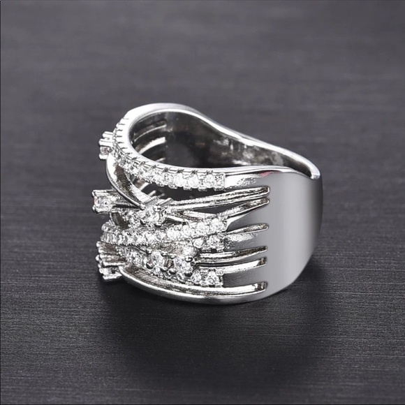 New Arrival Silver Zircon Stone Ring for Women - Picture 5 of 8